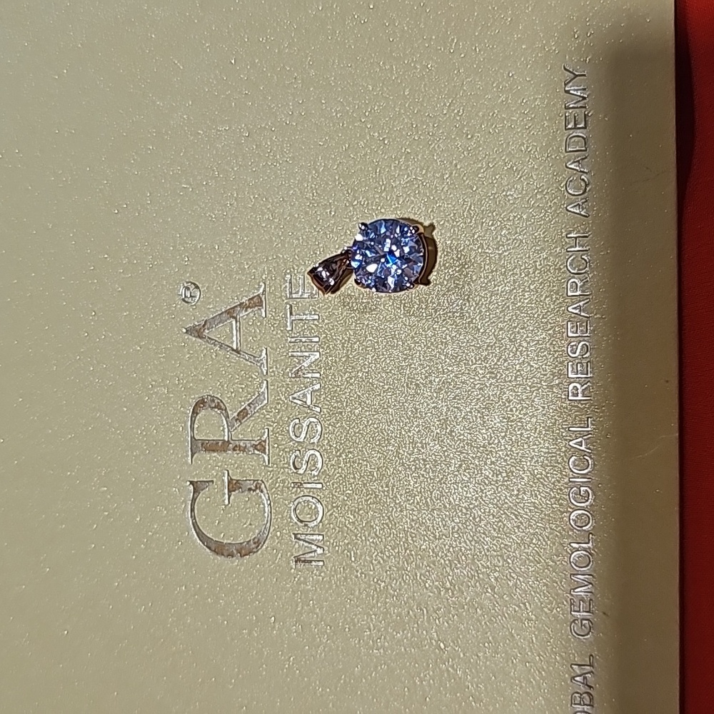 MOISSANITE Rose Gold Pendant 3.0ct